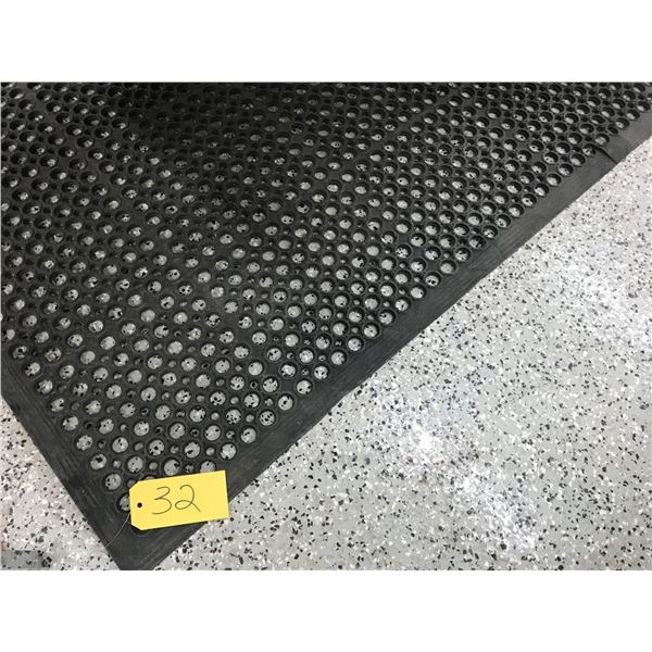 Floor Mat Black, 60" X 36"