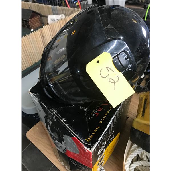 Helmet, Size Med