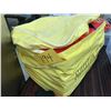 Image 1 : 4- Flotation Vests in Yellow Case
