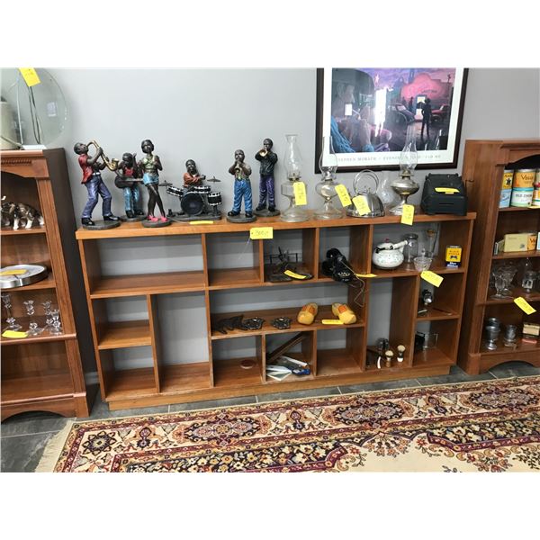 Large Shelf Display (Center), 41” HIGH, 84.5” X 12”