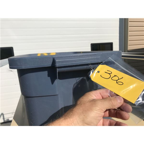 Floor Dry, Blue Container