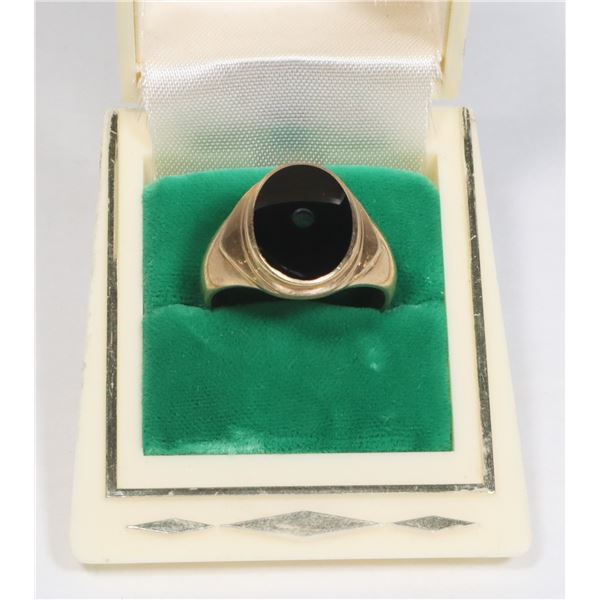 #14  SOLID 10K GOLD RING 7.3 GRAMS IN VINTAGE