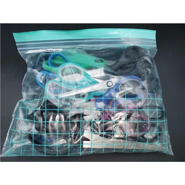 Lot of Assorted Scissors
