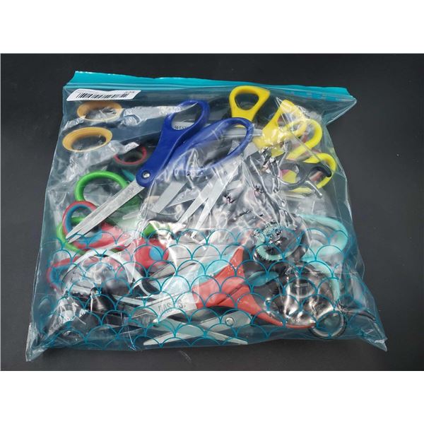 Lot of Assorted Scissors