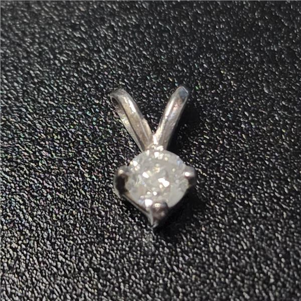 14K White Gold Diamond (0.15Ct,I2,H) Pendant ( (~weight 0.29g), Appraised Retail $1000
