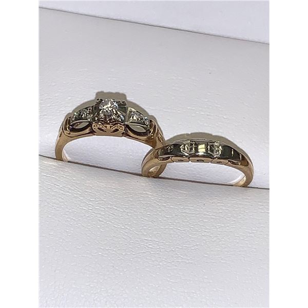 ESTATE ASSET - Vintage 14 - 18K two tone Gold  double ring wedding set with diamond solitaire ring a