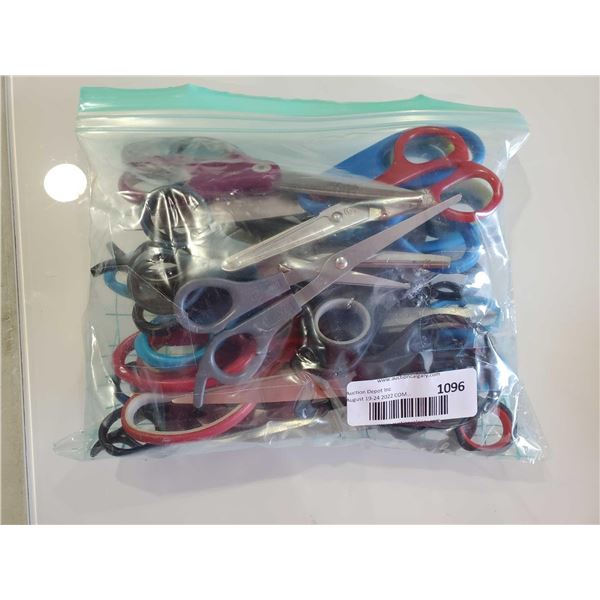 Lot of Assorted Scissors