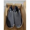 Image 4 : Women's Size 7 Skechers Slip on Sneakers  Black- OPEN BOX - SOLD AS IS