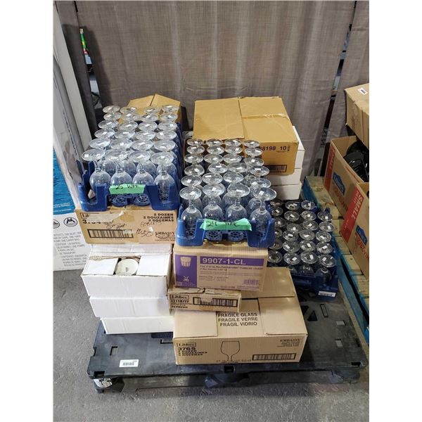 Pallet lot of Assorted Restaurant Tableware