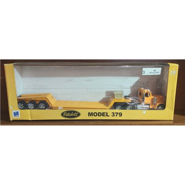 Peterbilt Model 379 New Ray Long Hauler Rig