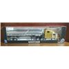 Image 1 : Freightliner Classic XL Transport Truck 1:32 Scale Diecast Openable Door