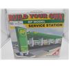 Image 2 : BP Build Your Service Station 1995 Edition