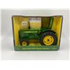 Image 1 : Ertl John Deere 950 Tractor Diecast 1:16 Scale