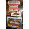 Image 2 : Plasticville 1930 School House Plus Train Box Cars Lot