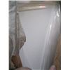 Image 1 : WHITE RECTANGULAR SHOWER BASE #ACR20039-0