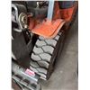 Image 8 : TOYOTA FORKLIFT, MODEL 7FGU30 W/SIDESHIFT, TRIPLE MAST 7,136.6 HOURS (SUBJECT TO LATE REMOVAL)
