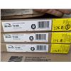 Image 1 : 3 BEMIS 1200E4000 WHITE PLASTIC TOILET SEATS