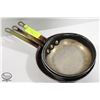 Image 1 : LOT OF 3 ALUMINUM FRYING PANS