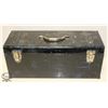 Image 1 : BLUE METAL TOOLBOX