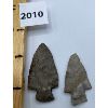 Image 2 : LOT OF 2 - EARLY NATIVE STONE ARROWHEADS 