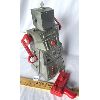 Image 2 : IDEAL - TIN & PLASTIC ROBERT THE ROBOT - CABLE DRIVE