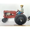 Image 2 : LOT OF 3 - CAST IRON TRACTOR, HORSES AND LEAD DOG 