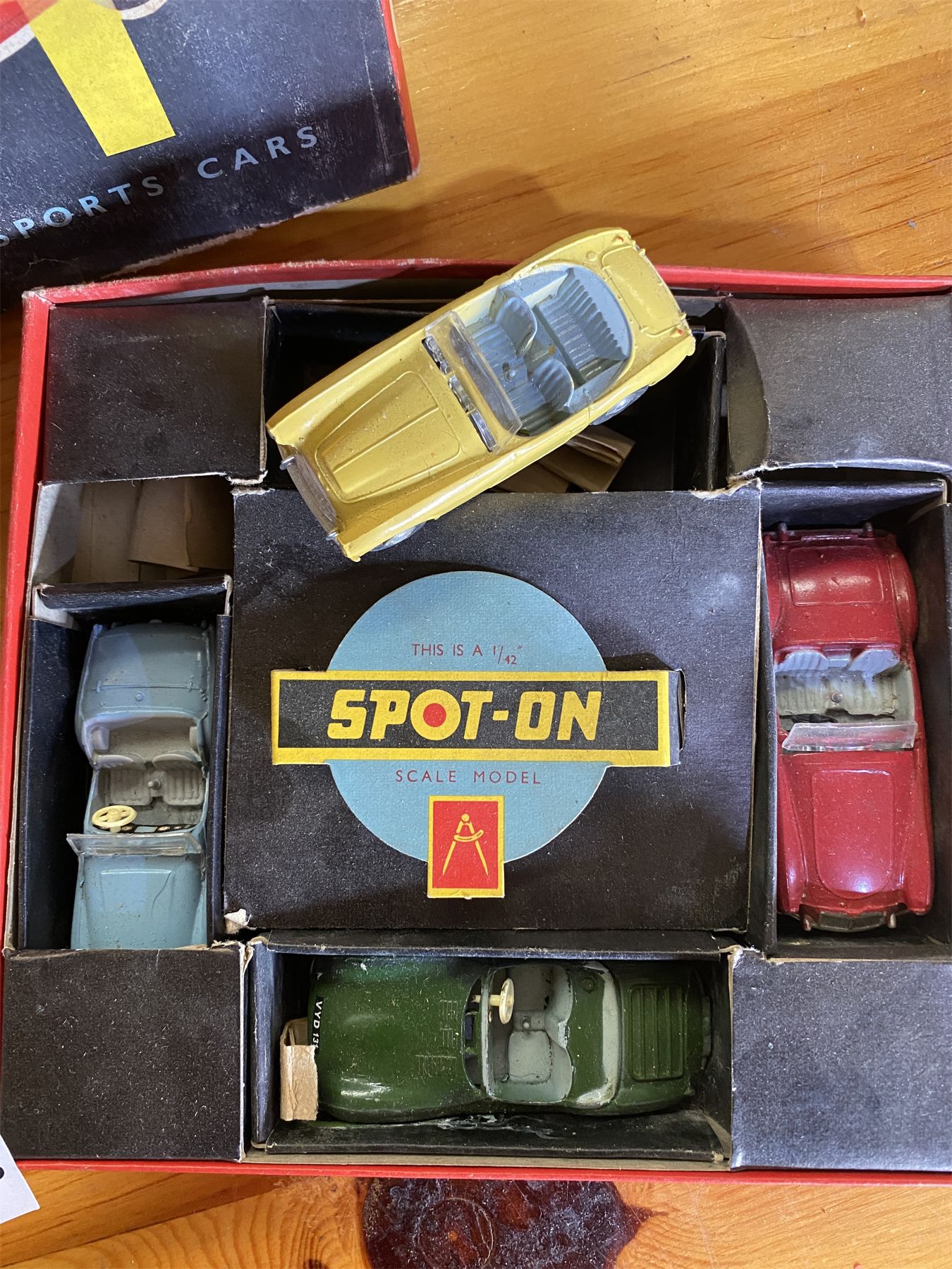 TRI-ANG TOYS SPOT-ON 4-CAR PRESENTATION SET IN ORIGINAL BOX