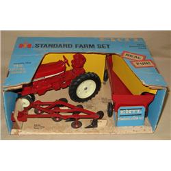 Rare IH 544 3-piece Farm Set in Blue Box--Tractor, Flarebox wagon, & 3b Plow