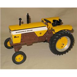 Custom Minneapolis-Moline M-670 wide front by Cottonwood Acres/Wally Hooker