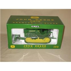 JD 2010 Crawler w/ blade '03 Plow City