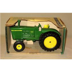 JD 5020 w/ 2-holes in Y&G Box--short strip