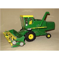 JD 6600 Combine w/ Metal Reel & 2-chain drive