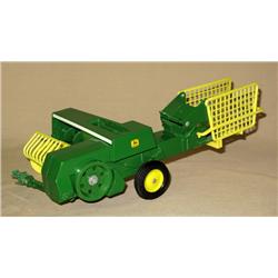JD 214-T Baler 