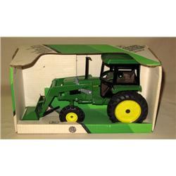 JD 2755 Utility w. Loader