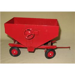IH Gravity Wagon w/ rear hitch, red rims, and painted gears
