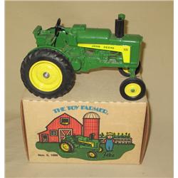 JD 630LP wide front '88 Toy Farmer