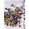 Image 3 : 3.7 Pounds of Vintage Lego Bricks