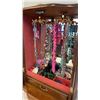 Image 2 : MUSICAL JEWELRY BOX WITH CONTENTS