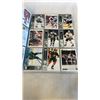 Image 2 : 125 UPPER DECK HOCKEY STARS - MCDAVID, ETC. AND UNCUT SHEET 1985/86 RED ROOSTERS EDMONTON CARDS