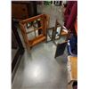 Image 1 : 2 PINE DRESSER TOP MIRROR STANDS