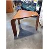 Image 2 : MID CENTURY BENTWOOD TRIANGE ENDTABLE