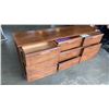 Image 2 : MID CENTURY 9 DRAWER DRESSER AND NIGHTSTAND