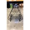 Image 8 : METAL WINE GLASS HOLDER WITH GLASSES