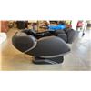 Image 8 : INSIGNIA FULL BODY MASSAGE CHAIR MODEL NS-MGC300B - TESTED WORKING , RETAIL $2,699