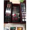 Image 8 : MAKEUP CASE WITH MAKEUP AND FACE MASK KIT