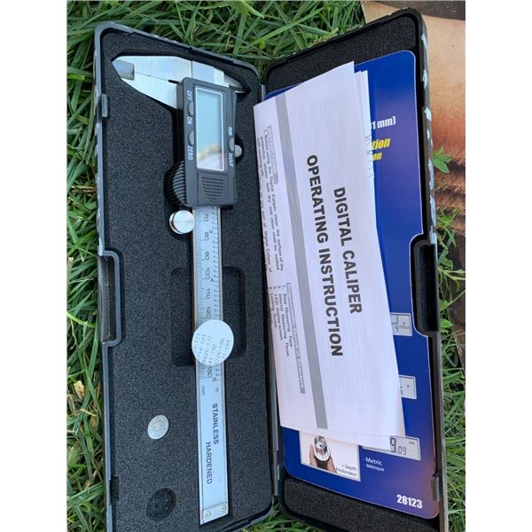 Caliper, torque set, pullers