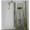 Image 3 : Carlton towers whisky bottle + white zipper case