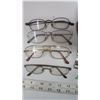 Image 2 : 4 Pairs of Reading Glasses and Lot of Jewelry
