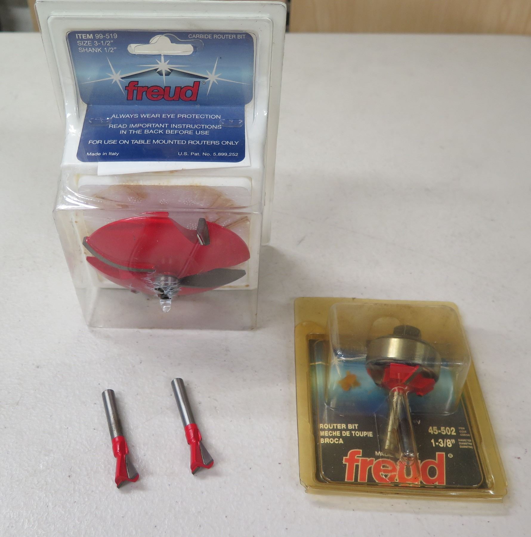 Qty 2 Freud Router Bits 99-519 & 45-502 in Package w/ 2 Loose Bits