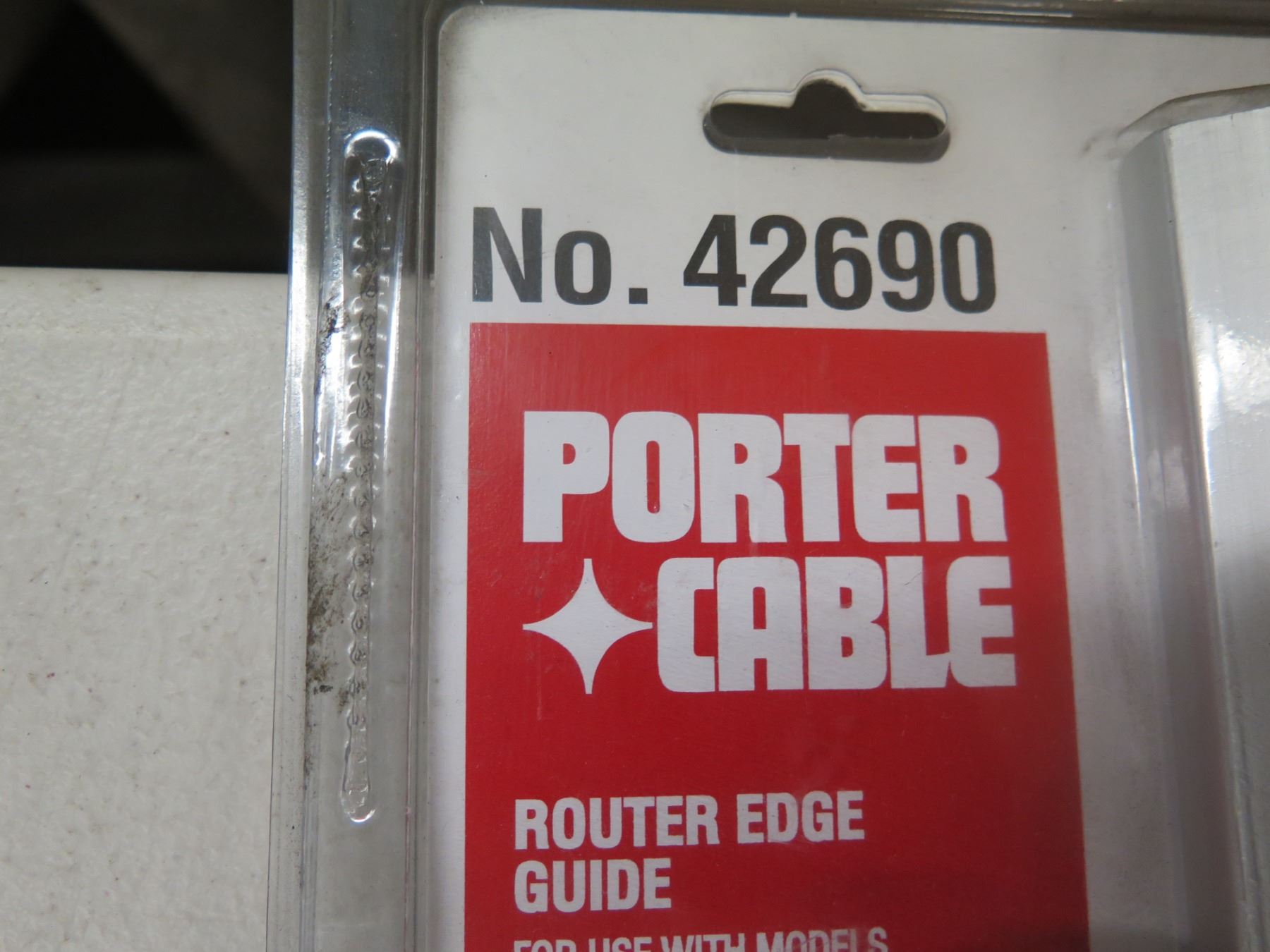 Qty 4 Porter Cable Router Edge Guide 42690 New in Package